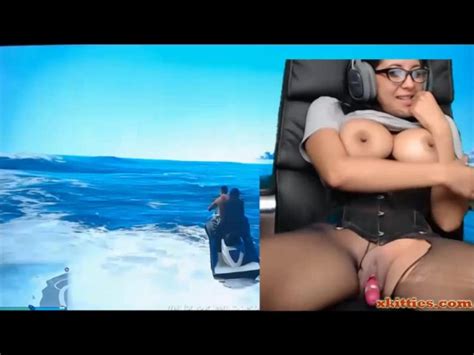 gamer girl plays gtav with an ohmibod in her pussy free porn videos youporn