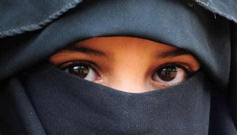 عوامی مقامات پر نقاب استعمال نہ کریں، سعودی عرب کی سری لنکا میں مقیم