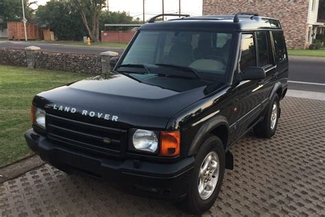 reserve  land rover discovery ii  sale  bat auctions