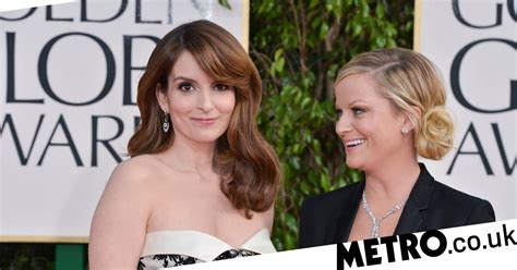 Golden Globes Tina Fey And Amy Poehler Mock Hfpa S Lack Of Diversity