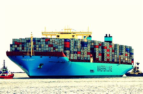 ultra large container ships      marinersgalaxy