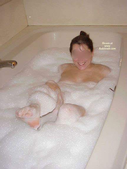 ft first contri bubble bath february 2006 voyeur web