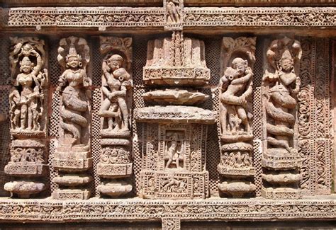 सिर्फ़ खजुराहो ही नहीं देश के ये 12 मंदिर साबित करते हैं कि sex को लेकर हमारे पूर्वज कितने सहज थे
