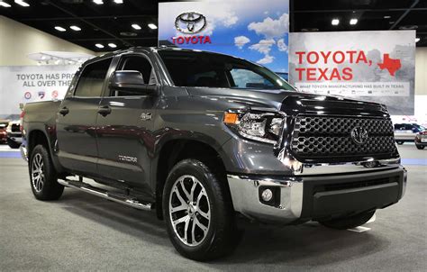 toyota pickup truck sales rise  november