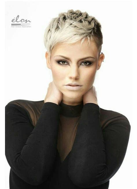 short blond hair pixie styles pinterest cheveux coiffure and cheveux courts