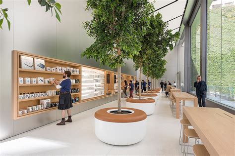 apple unveils  major store redesign   years vanity fair