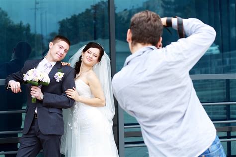 The Essential Guide To Your Wedding Photographer