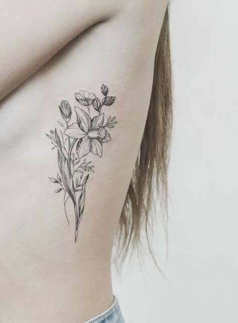 Pin By Jul On Tattoo Ideas In 2020 Birth Flower Tattoos