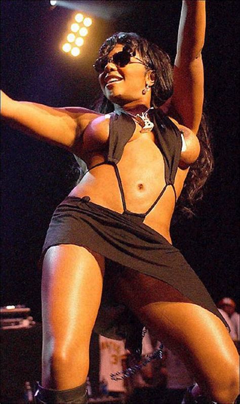 lil kim nude the full collection upskirts nip slips and videos