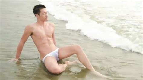 chinese handsome naked model