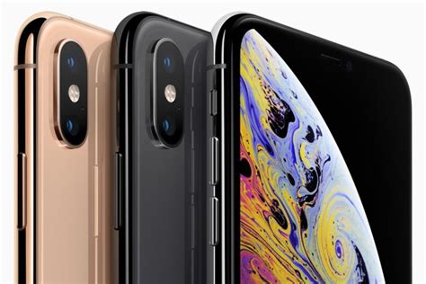 apple iphone xr xs xs max apple  launch   industry experts    tech