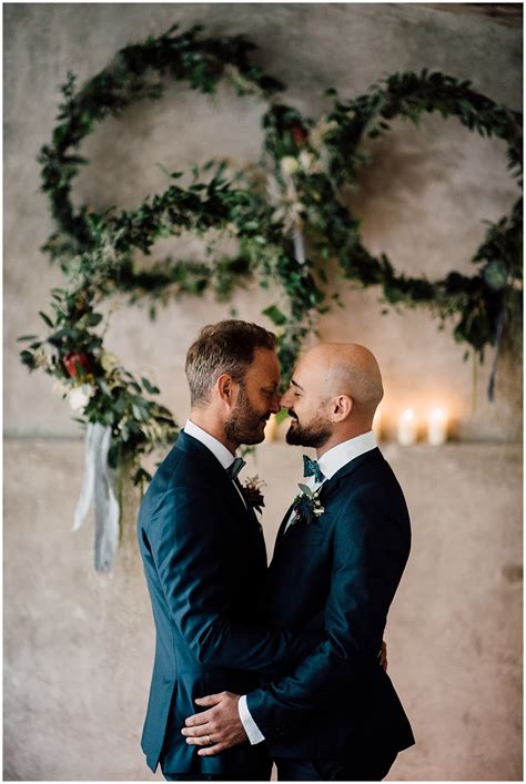 industrial gay wedding in italy wedding photographer