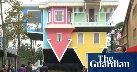 upside down house in taiwan draws a crowd video world news the