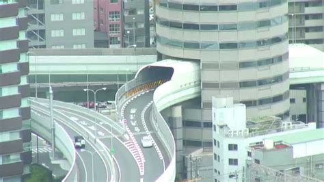 Hanshin Expressway Going Through Gate Tower Building Youtube