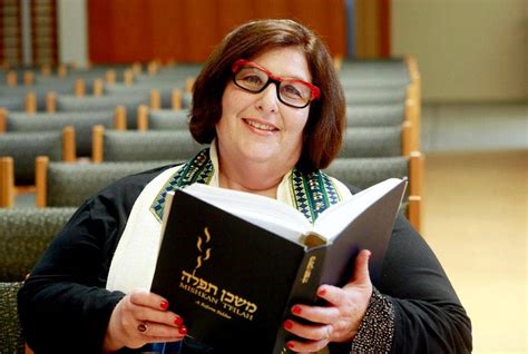 reform jewish rabbis in america install first openly lesbian president