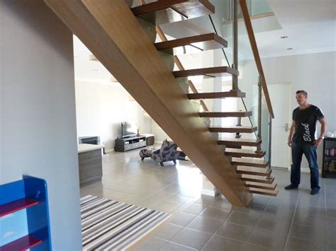 centre stringer stairs  architect explains architecture ideas