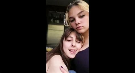 Live Stream Russian Periscope Girls Muuurrr228 With Friend Kissing And