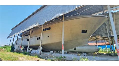 steel hull  design motor yacht  sale