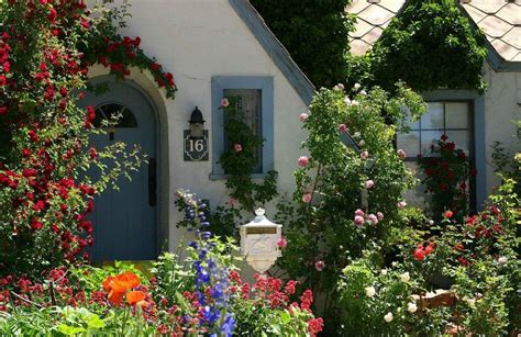 secrets  creating  country cottage garden huffpost