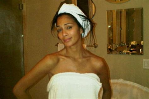 10 sexy pics of celebrities in towels