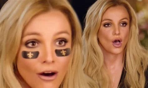 britney spears raises eyebrows with 10 second super bowl