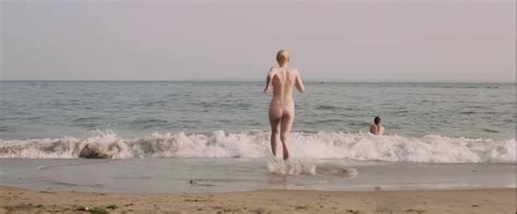 Naked Dakota Fanning In Beach Babes