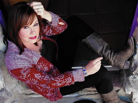 Suzy Bogguss Takes Another Shot At Aces Chicago Tribune