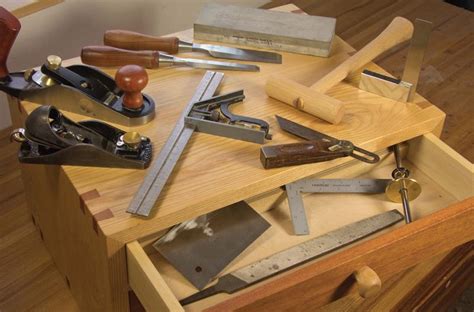 tools  start building fine furniture