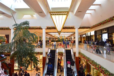 shopping malls  los angeles   shop til  drop  la  guides