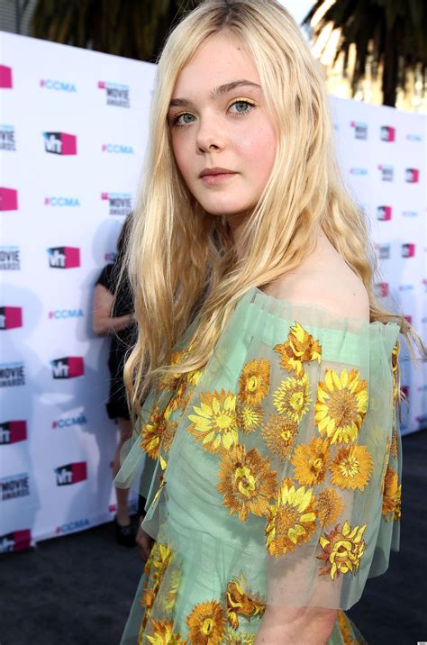 pin by bianca iancu on characters pinterest elle fanning critic choice awards and critics