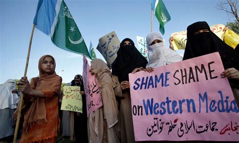 Pakistani Court Issues Death Sentence For Blasphemous