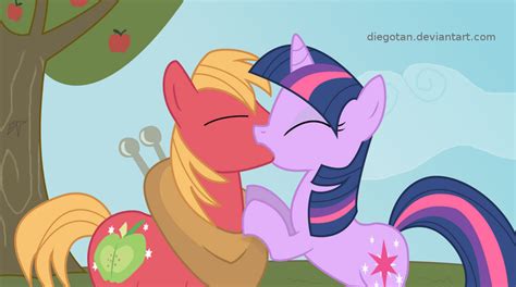 twilight sparkle and big macintosh share a kiss by diegotan on deviantart