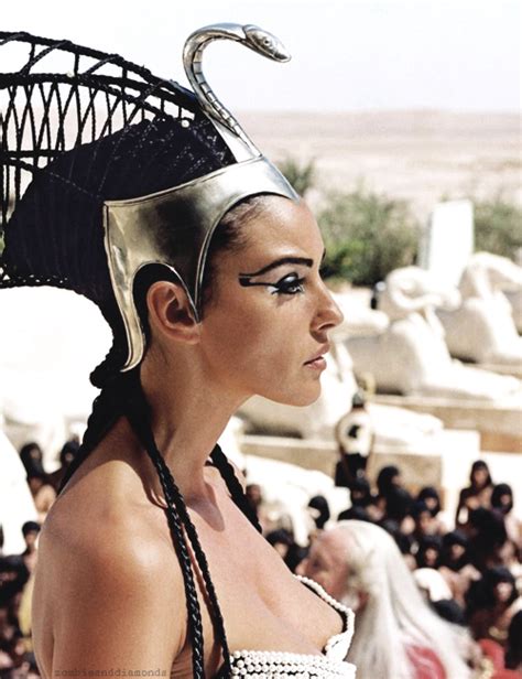 fashion nefertiti tumblr egyptian inspiration monica bellucci cleopatra egyptian beauty
