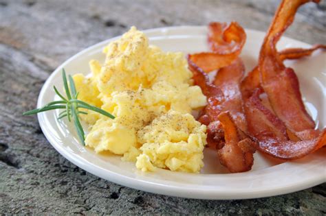 scrambled eggs  bacon breakfast