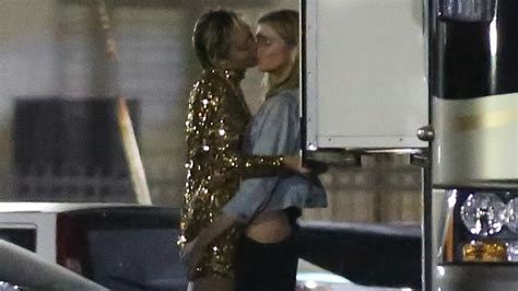 miley cyrus makeout sesh with victoria s secret model stella maxwell youtube