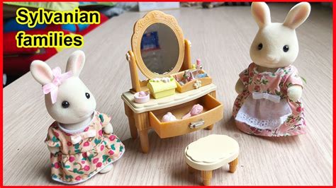 Đồ chơi gia đình thỏ sylvanian families bàn trang điểm