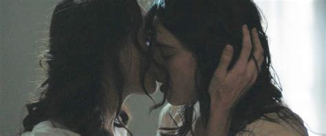 Margaret Qualley And Rebecca Dayan Lesbian Kiss Scene From Novitiate