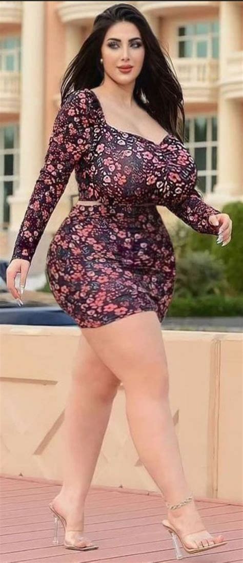 Pin By Janos Reiner On Beautiful Women Pictures Curvy Women Fashion