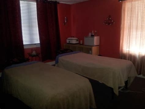 euphoria massage  spa closed    reviews