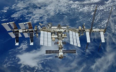 international space station    photo  space