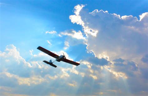 munich  selects precisionhawk drone tech  improve post catastrophe assessment insurance