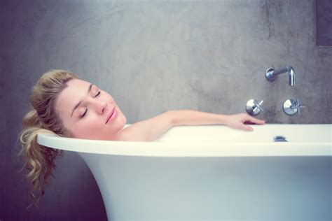 improve bath time    relaxing tips