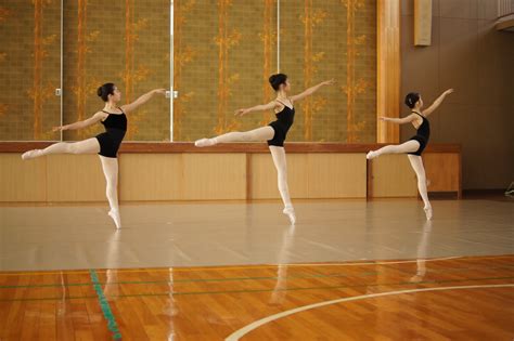 hana  maya ballet practice