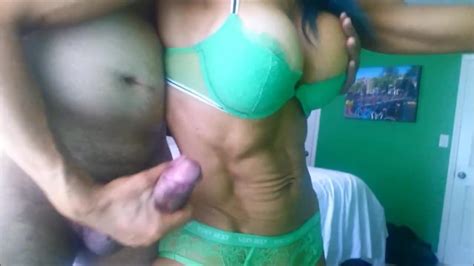 ripped woman tuggin while rubbed hot thumbzilla