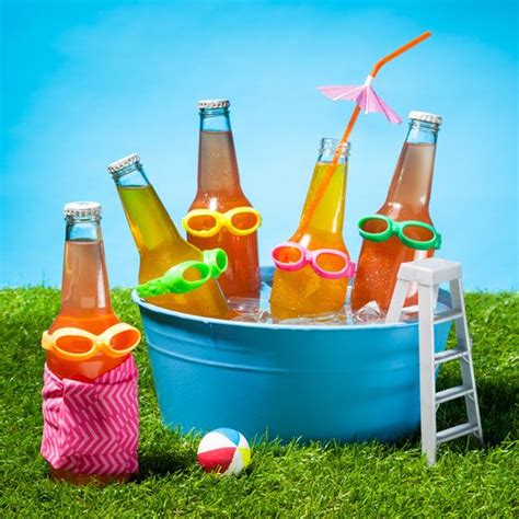 the key to making the perfect pool party for your drinks