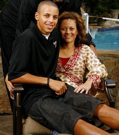 stephen curry with his mother sonya 2008 awesome pinterest a well role models and models