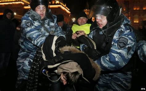 pussy riot member among protesters arrested in moscow bbc news