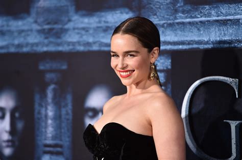 emilia clarke game of thrones star nearly died after