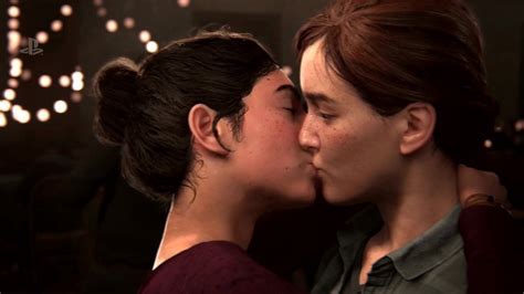 the lesbian scene in the last of us part 2 trailer is