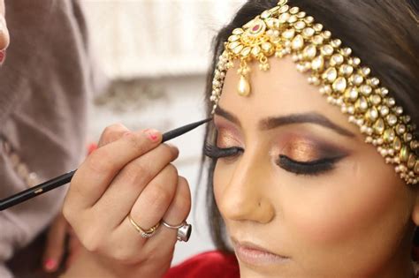 surbhi makeup artist bridal makeup artist in preet vihar delhi weddingz